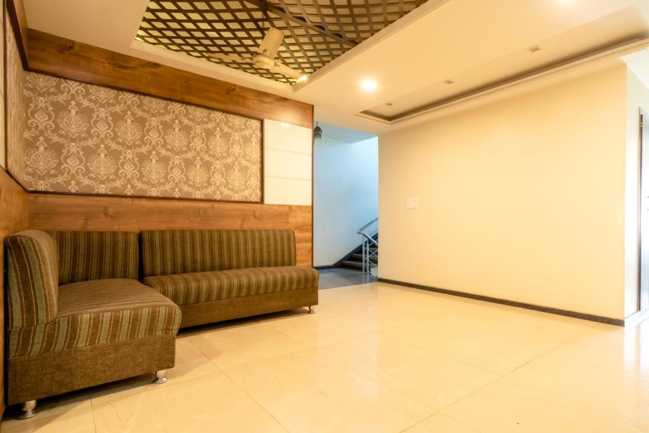 Hotel Sunday Inn Divisione di Divisione di Jaipur Esterno foto