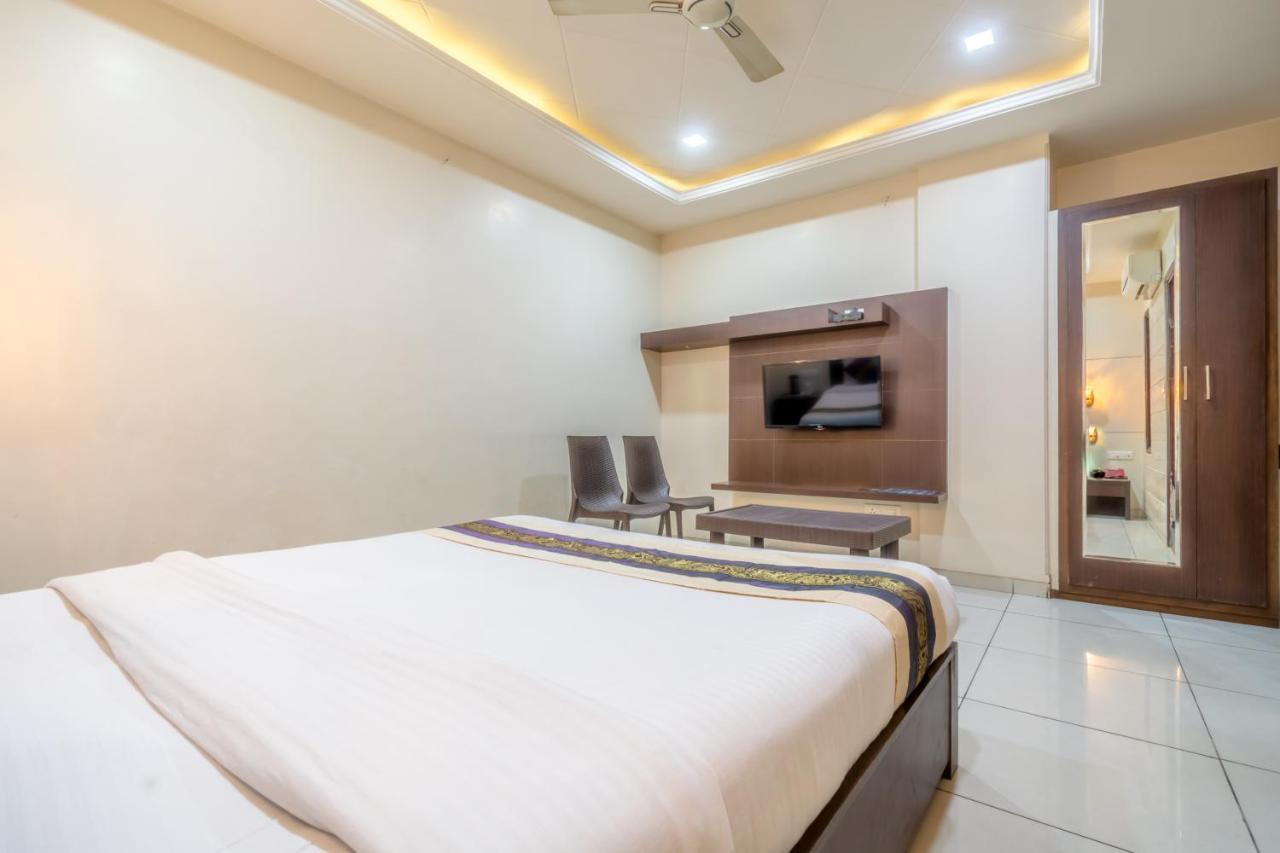 Hotel Sunday Inn Divisione di Divisione di Jaipur Esterno foto