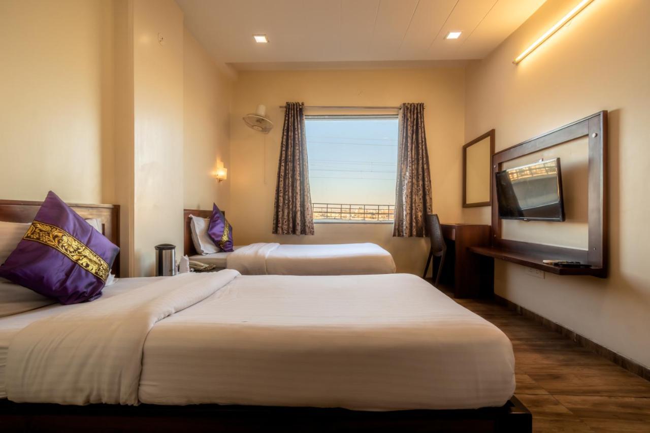 Hotel Sunday Inn Divisione di Divisione di Jaipur Esterno foto