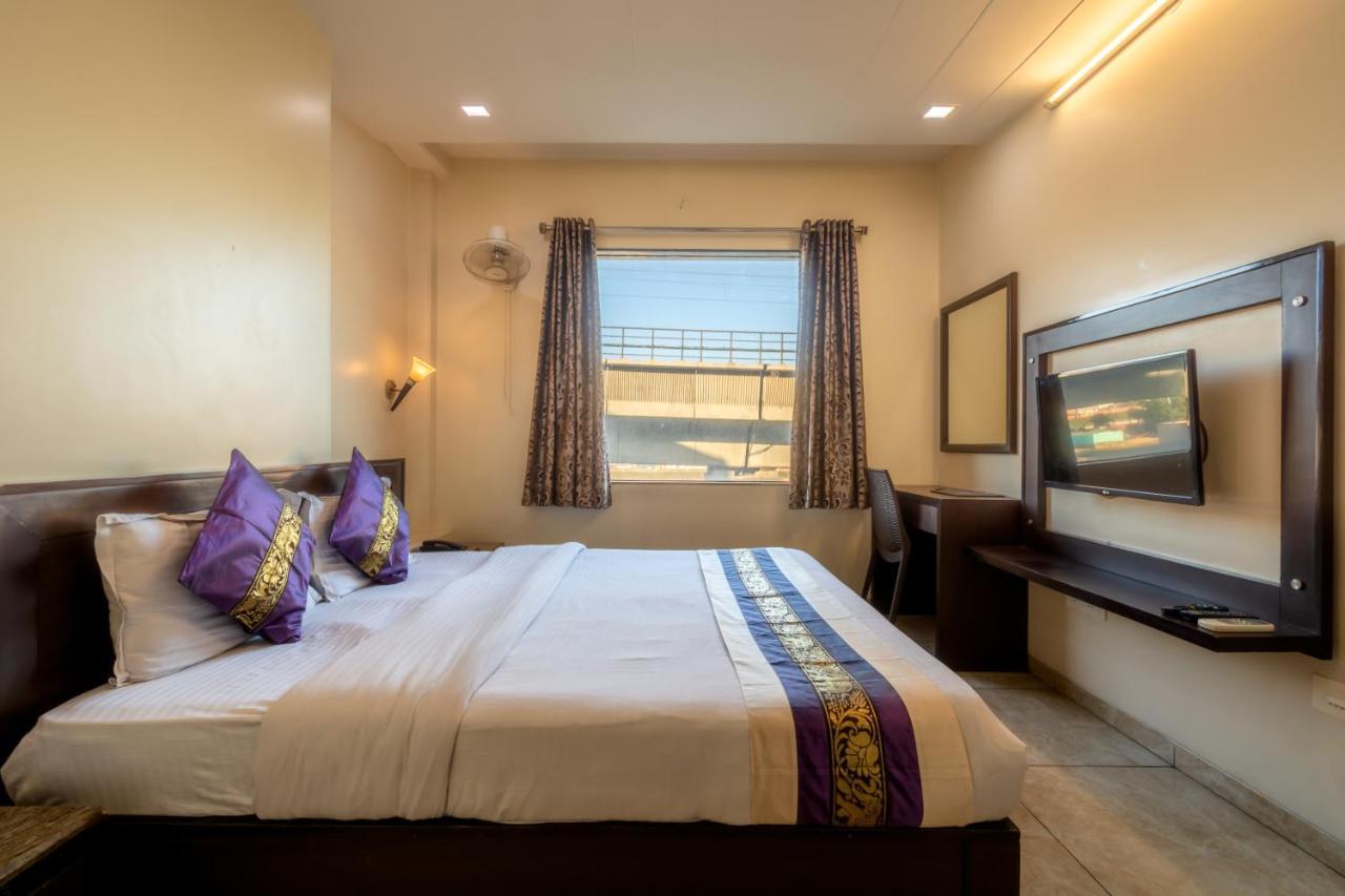 Hotel Sunday Inn Divisione di Divisione di Jaipur Esterno foto