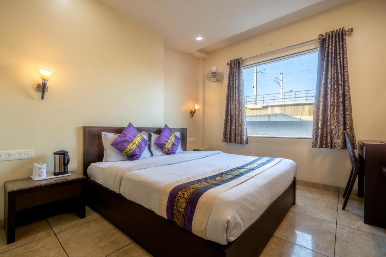 Hotel Sunday Inn Divisione di Divisione di Jaipur Esterno foto